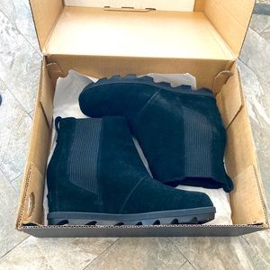 Womens Sorrel Joan of Artic Wedge III Chelsea Bootie